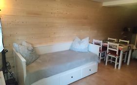 Très joli Studio refait à neuf au calme
